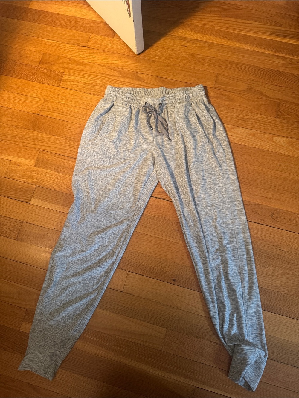 Old Navy Heather Gray Women's Jogger Pants